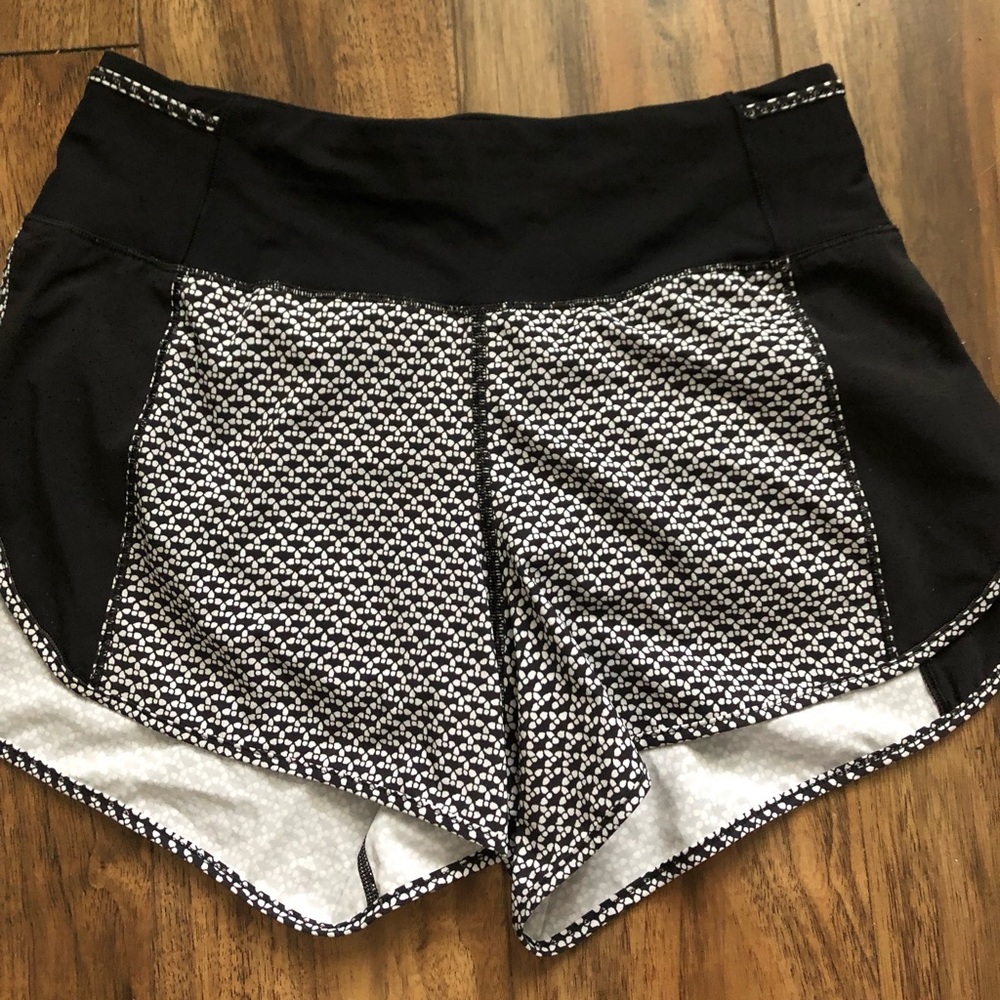 Lululemon Speed Up shorts